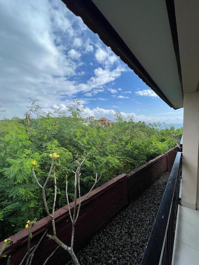 Ocean Breeze Uluwatu Apartments Екстериор снимка